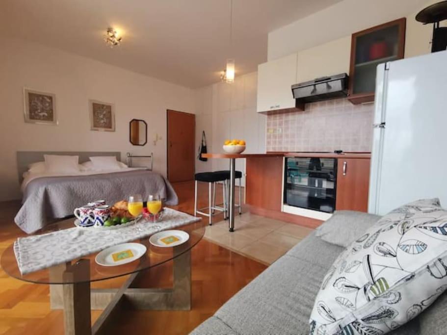 Maia'S Beach Studio Znjan Split Kültér fotó